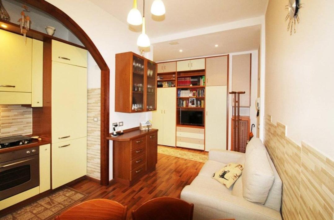 Apartamento Mice Ottima Soluzione Per Il Centro E La Svizzera Como Habitación foto