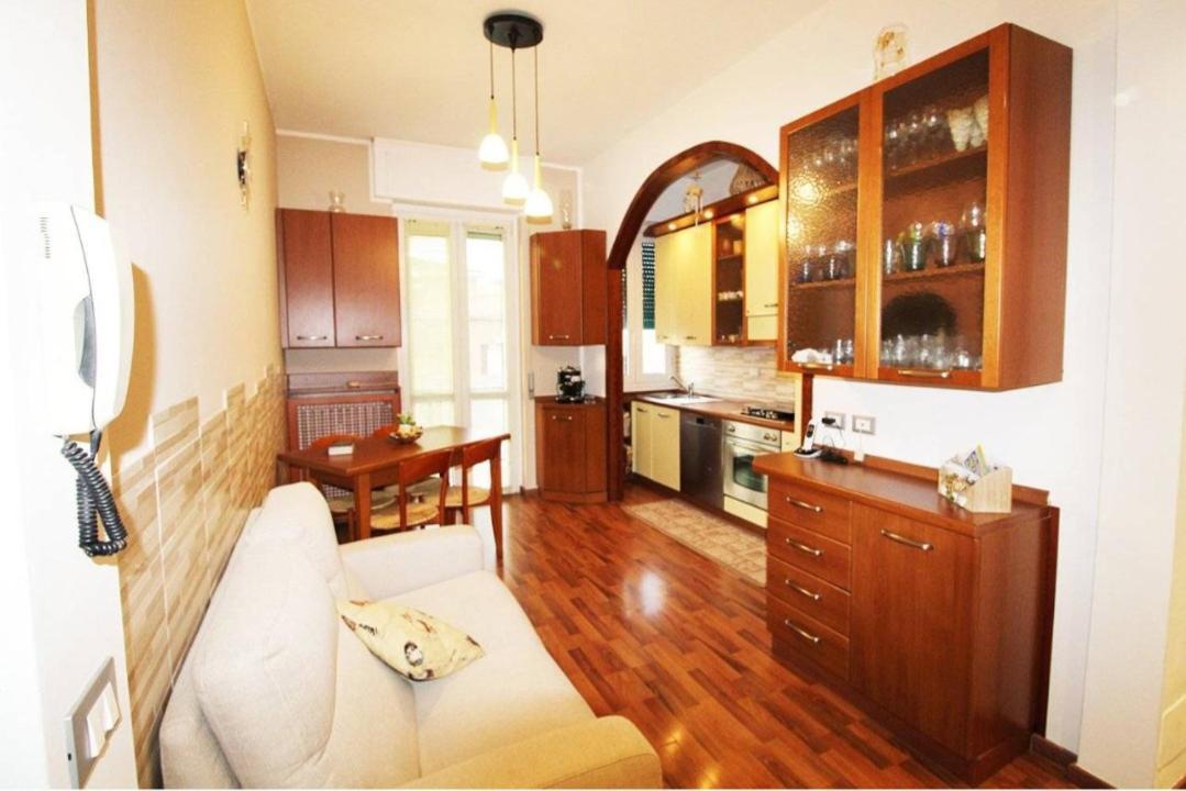 Apartamento Mice Ottima Soluzione Per Il Centro E La Svizzera Como Habitación foto
